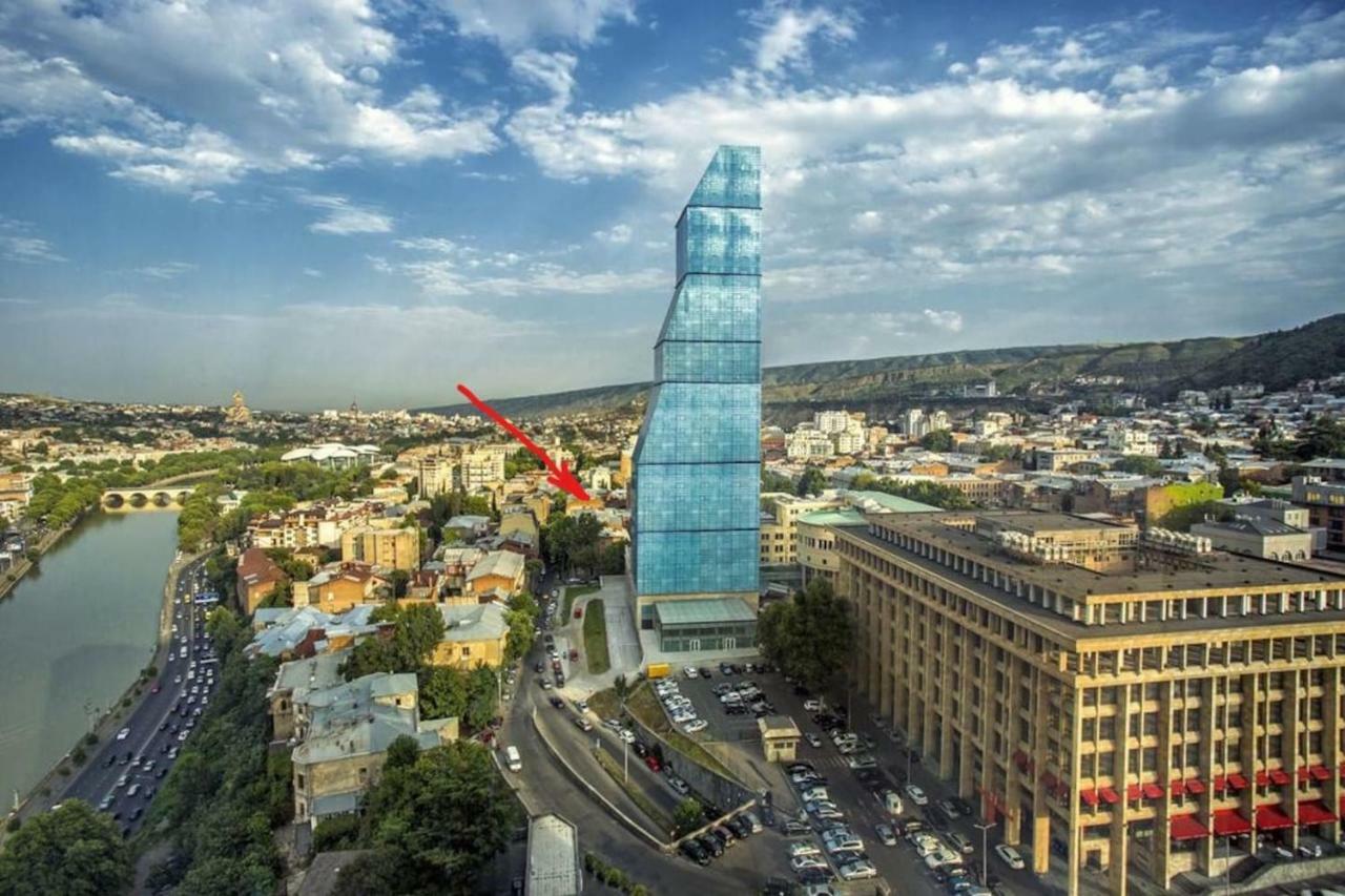 Near The Opera Apartment Тбилиси Екстериор снимка